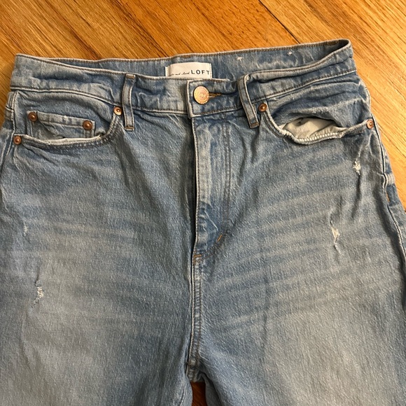 LOFT High Waisted Boyfriend Jeans | Lightly distressed | Medium wash | size 26 - Picture 4 of 6